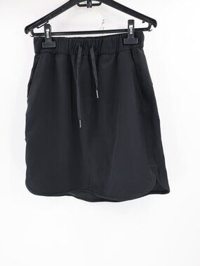 Lululemon On The Fly Skirt womens 6 Black Elastic Waist Drawstring Athleisure
